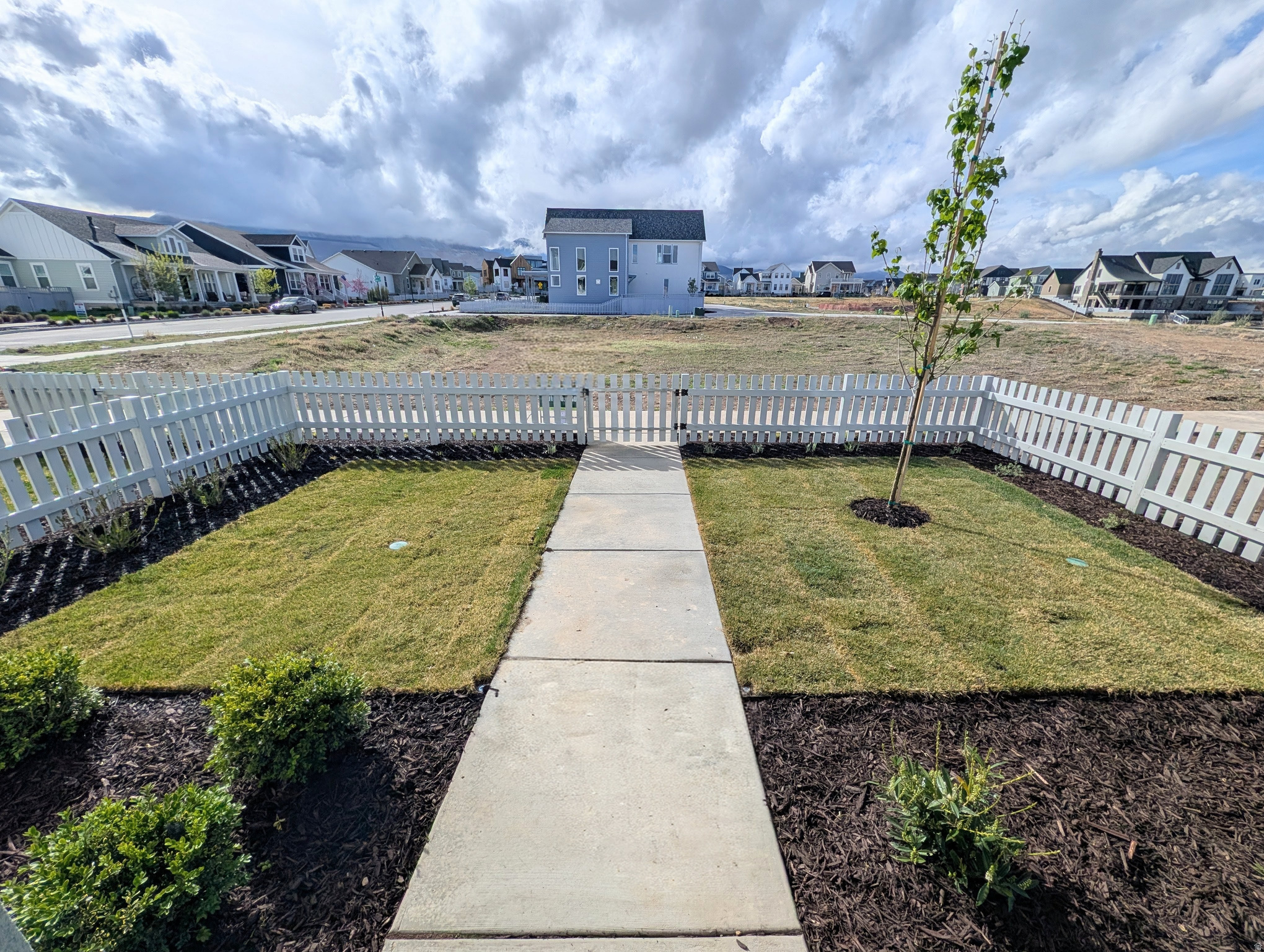 DAYBREAK - Residential Income