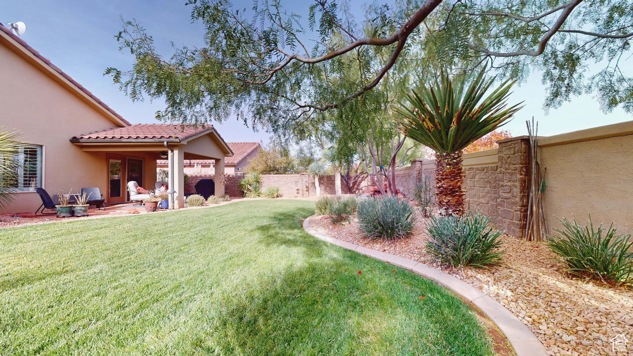 LAS COLINAS PH 1 - Residential