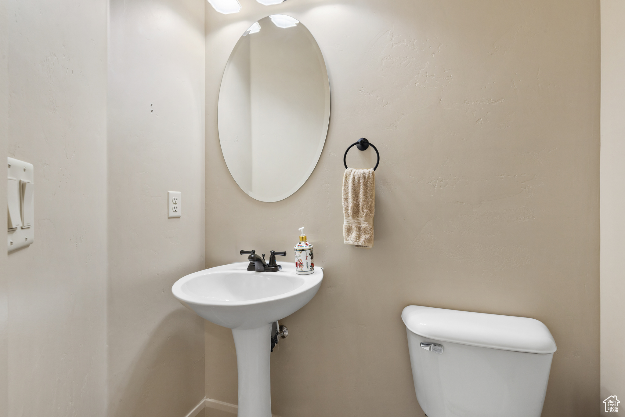 BRISTOL PARK TOWNHOMES PH 2 - Residential