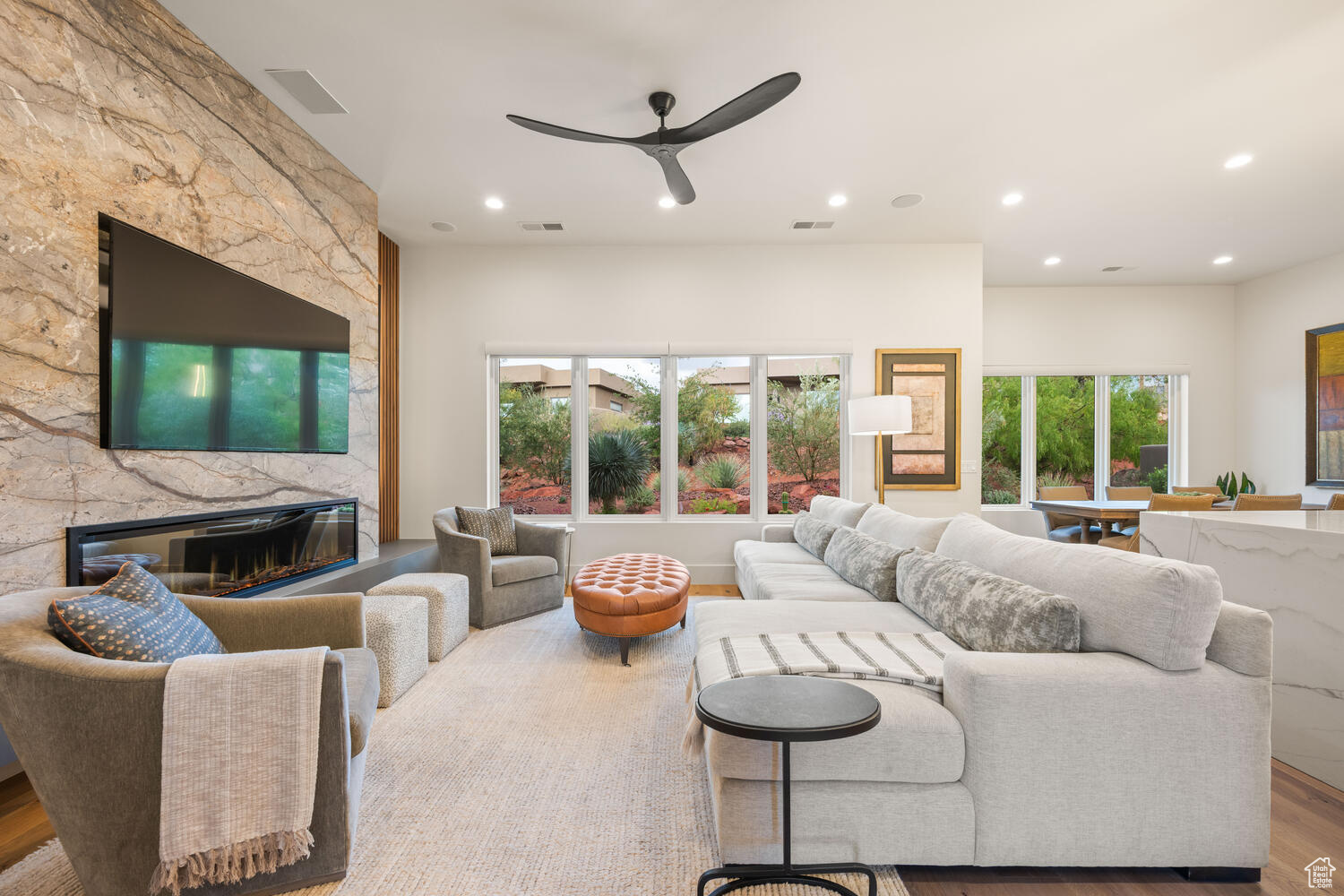 TOROWEAP AT ENTRADA - Residential