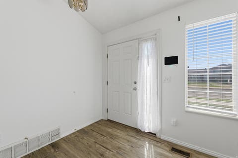 Tiny photo for 3799 FOXGLEN DR, Roy, UT 84067 (MLS # 2176915)