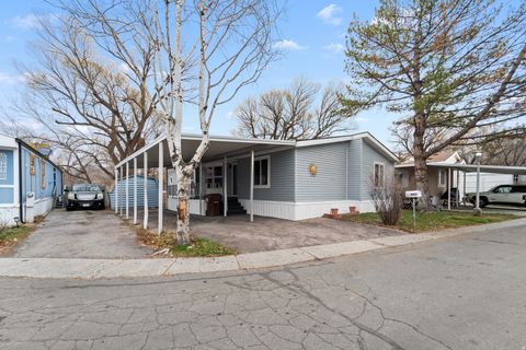Tiny photo for 4967 S LA CONTESSA DR E #A029, Salt Lake City, UT 84117 (MLS # 2128394)
