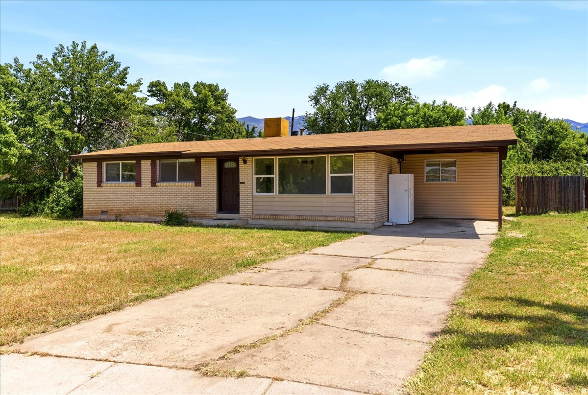 DIAMOND HILLS - Residential