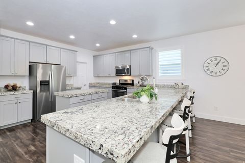 Tiny photo for 5625 S DUNETREE HILL LN E, Holladay, UT 84121 (MLS # 2126454)