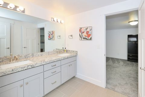 Tiny photo for 5625 S DUNETREE HILL LN E, Holladay, UT 84121 (MLS # 2126454)