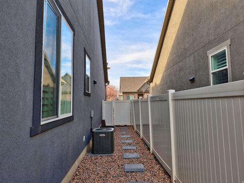 Tiny photo for 5625 S DUNETREE HILL LN E, Holladay, UT 84121 (MLS # 2126454)