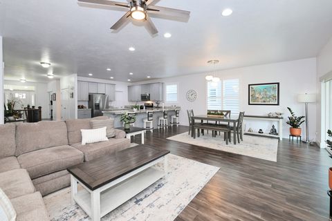 Tiny photo for 5625 S DUNETREE HILL LN E, Holladay, UT 84121 (MLS # 2126454)