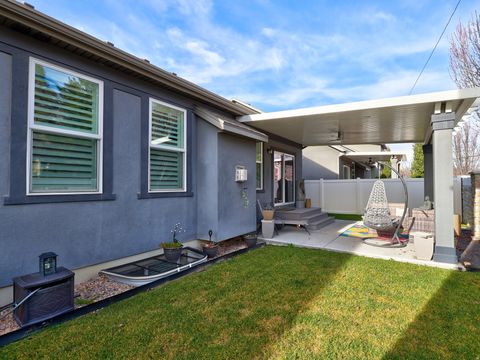 Tiny photo for 5625 S DUNETREE HILL LN E, Holladay, UT 84121 (MLS # 2126454)