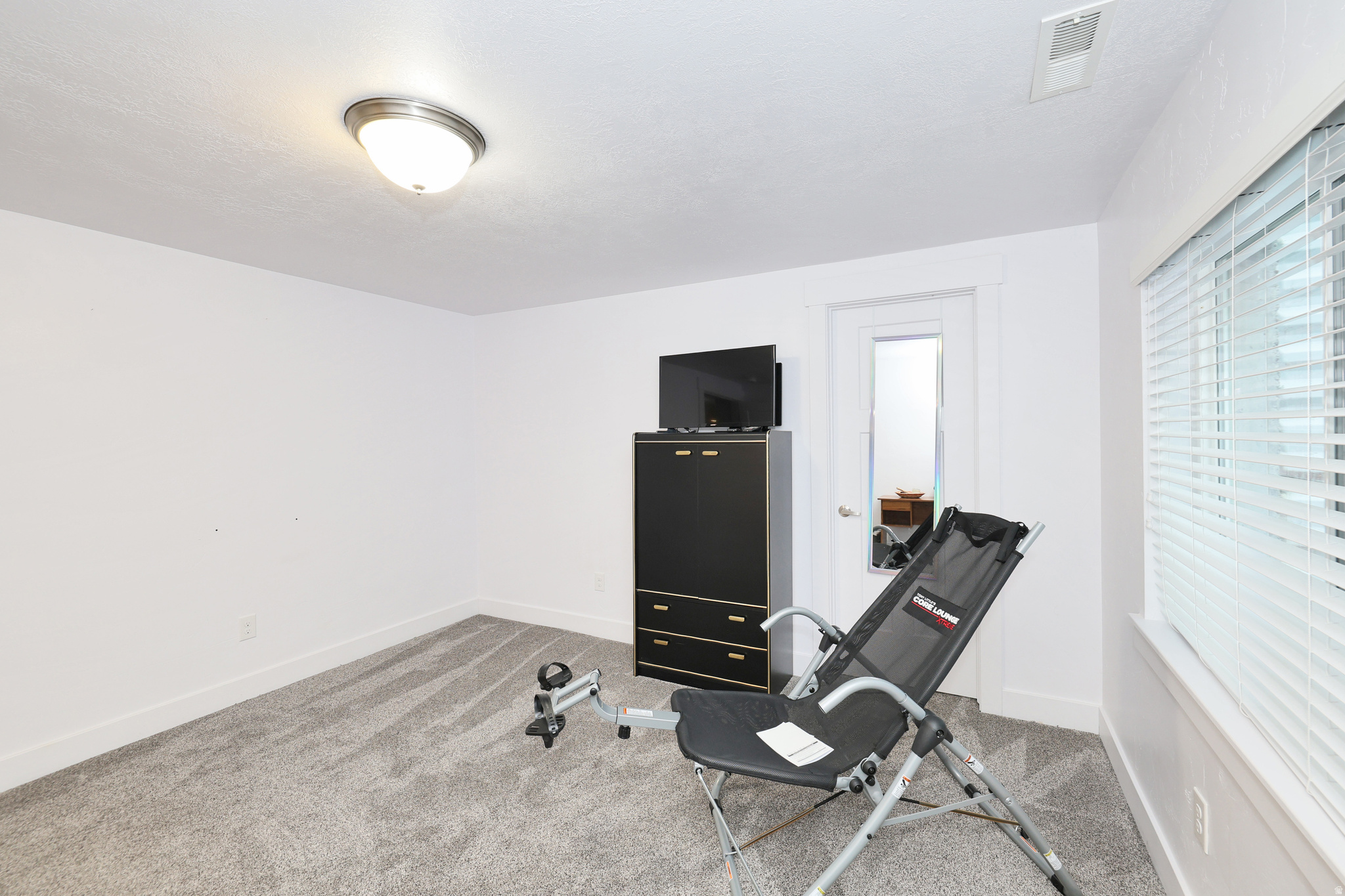 HIGHLAND COURT - Residential