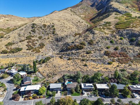 Tiny photo for 3091 S TETON DR E, Salt Lake City, UT 84109 (MLS # 2119041)