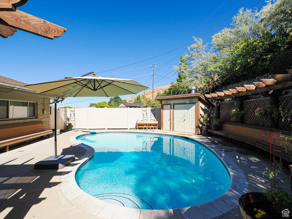 Photo of 3091 S TETON DR E, Salt Lake City, UT 84109 (MLS # 2119041)