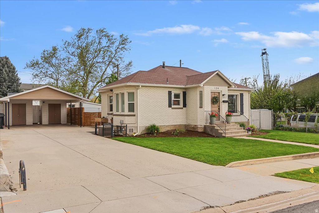 Photo of 134 E 1000 S, Bountiful, UT 84010 (MLS # 2150873)