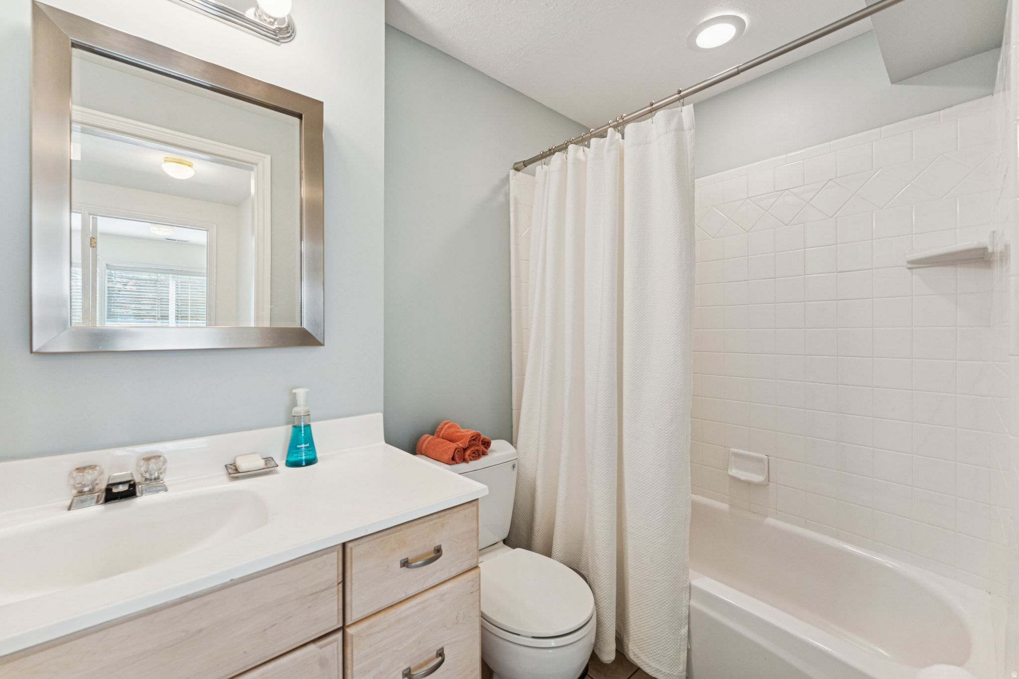 ENSIGN PLACE - Residential