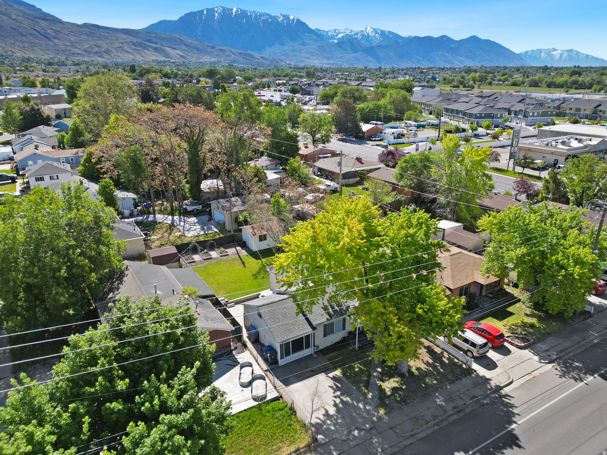 ALPINE GARDENS - Residential