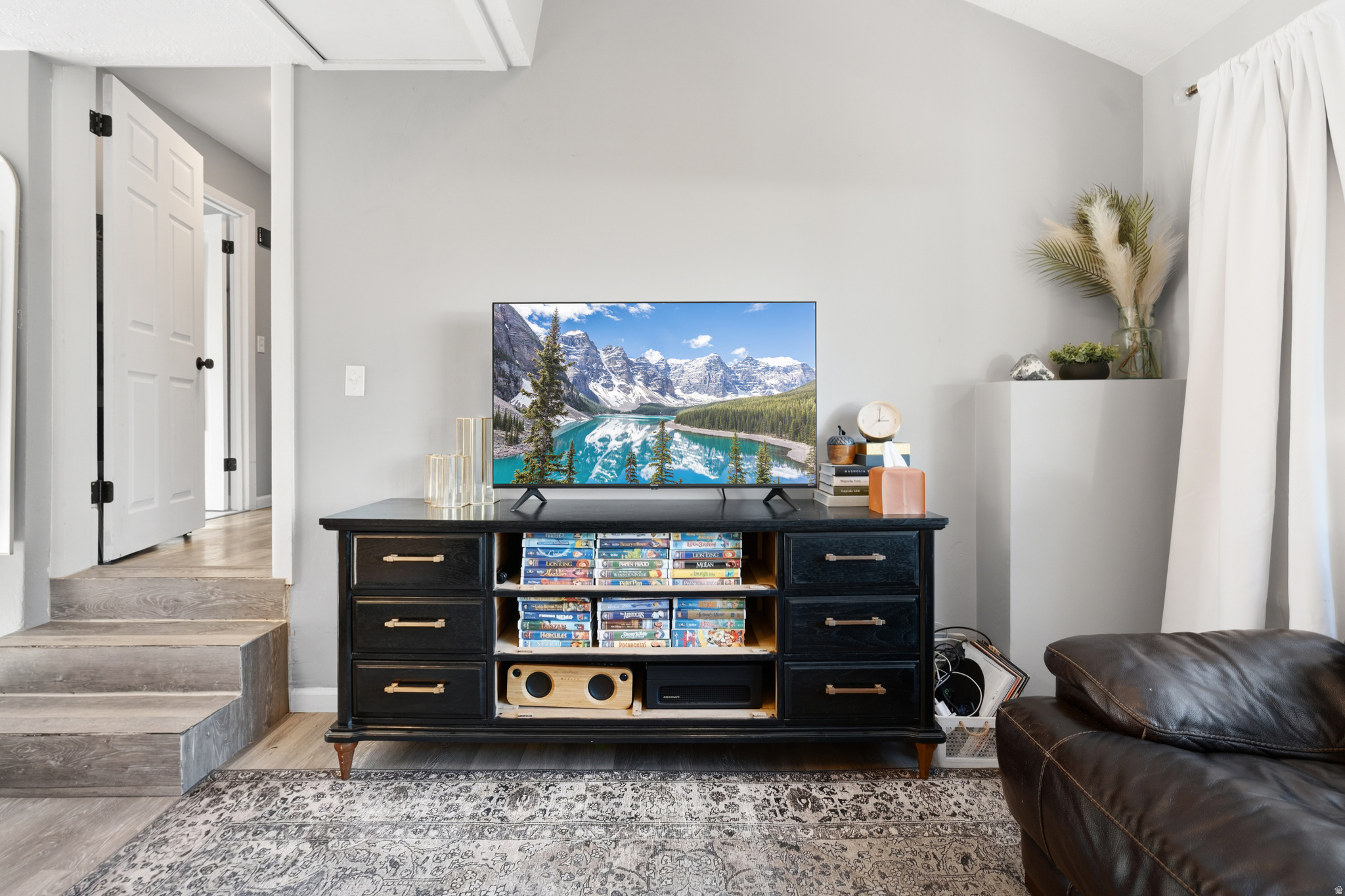 ALPINE GARDENS - Residential