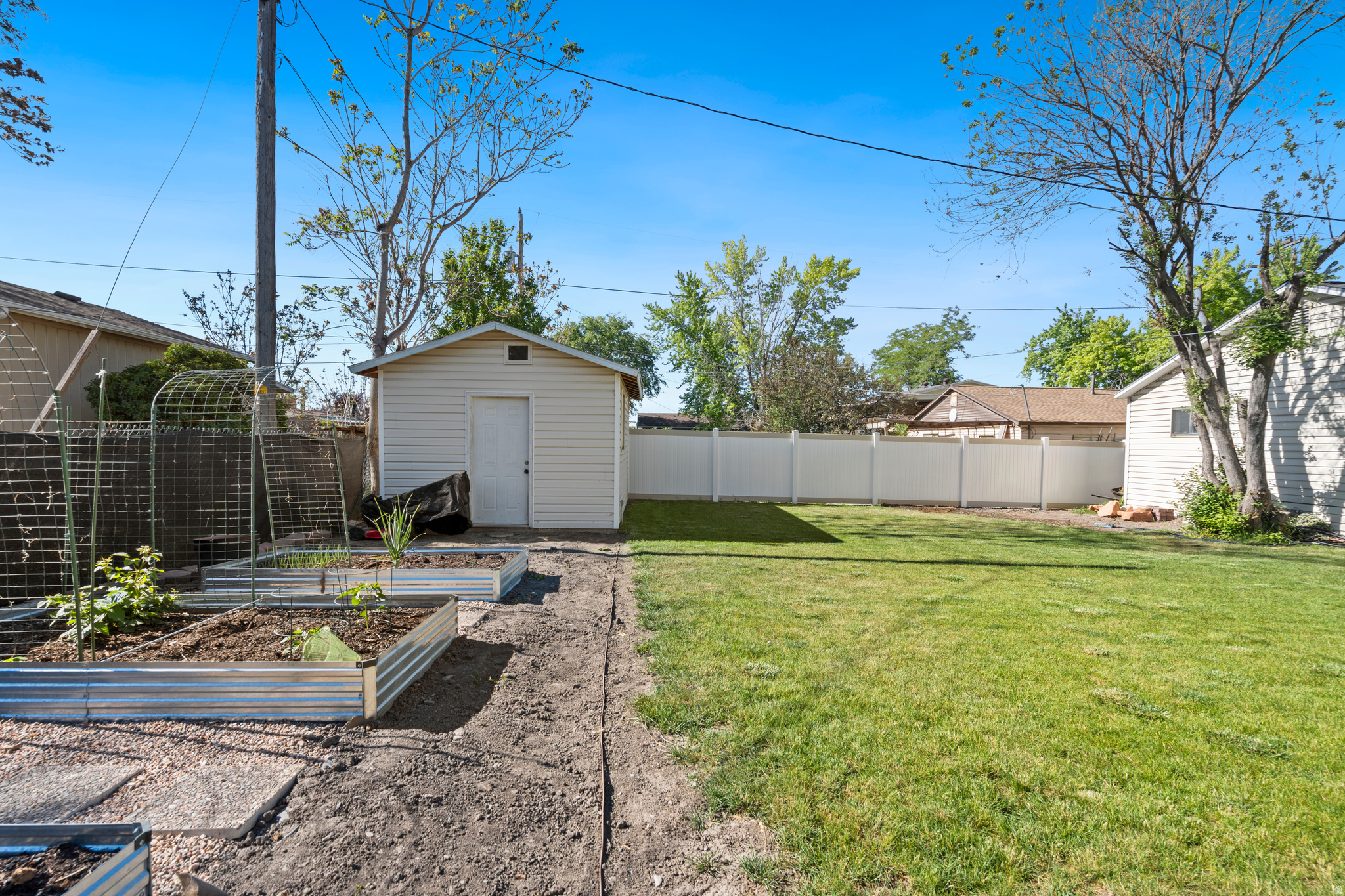 ALPINE GARDENS - Residential