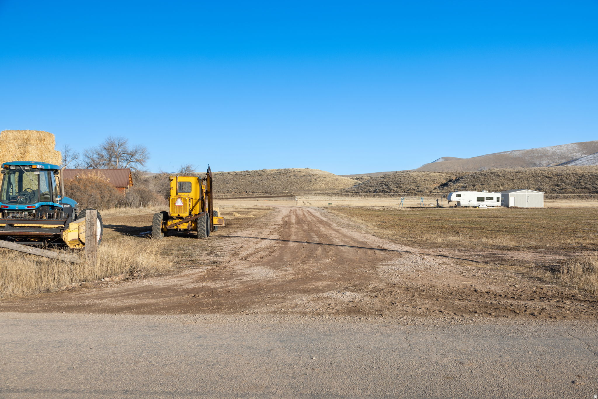 PRAIRIE DREAMS - Land