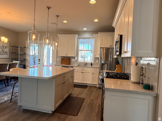 KENNECOTT DAYBREAK, LAKE VLG - Residential