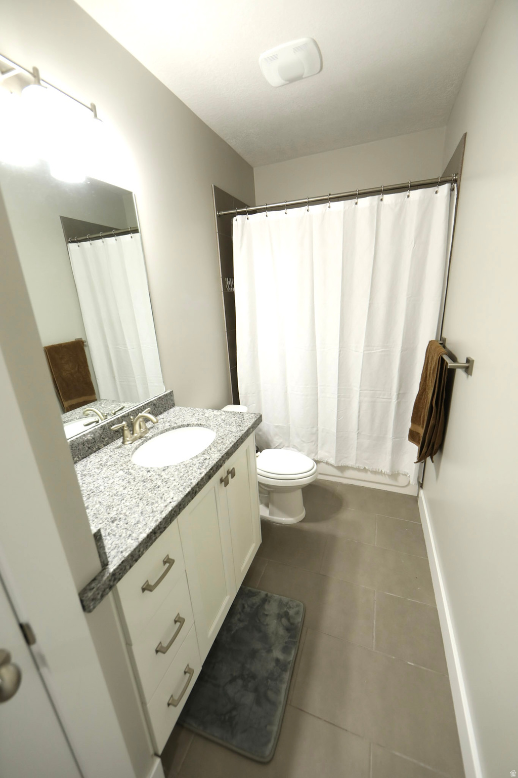 KENNECOTT DAYBREAK, LAKE VLG - Residential