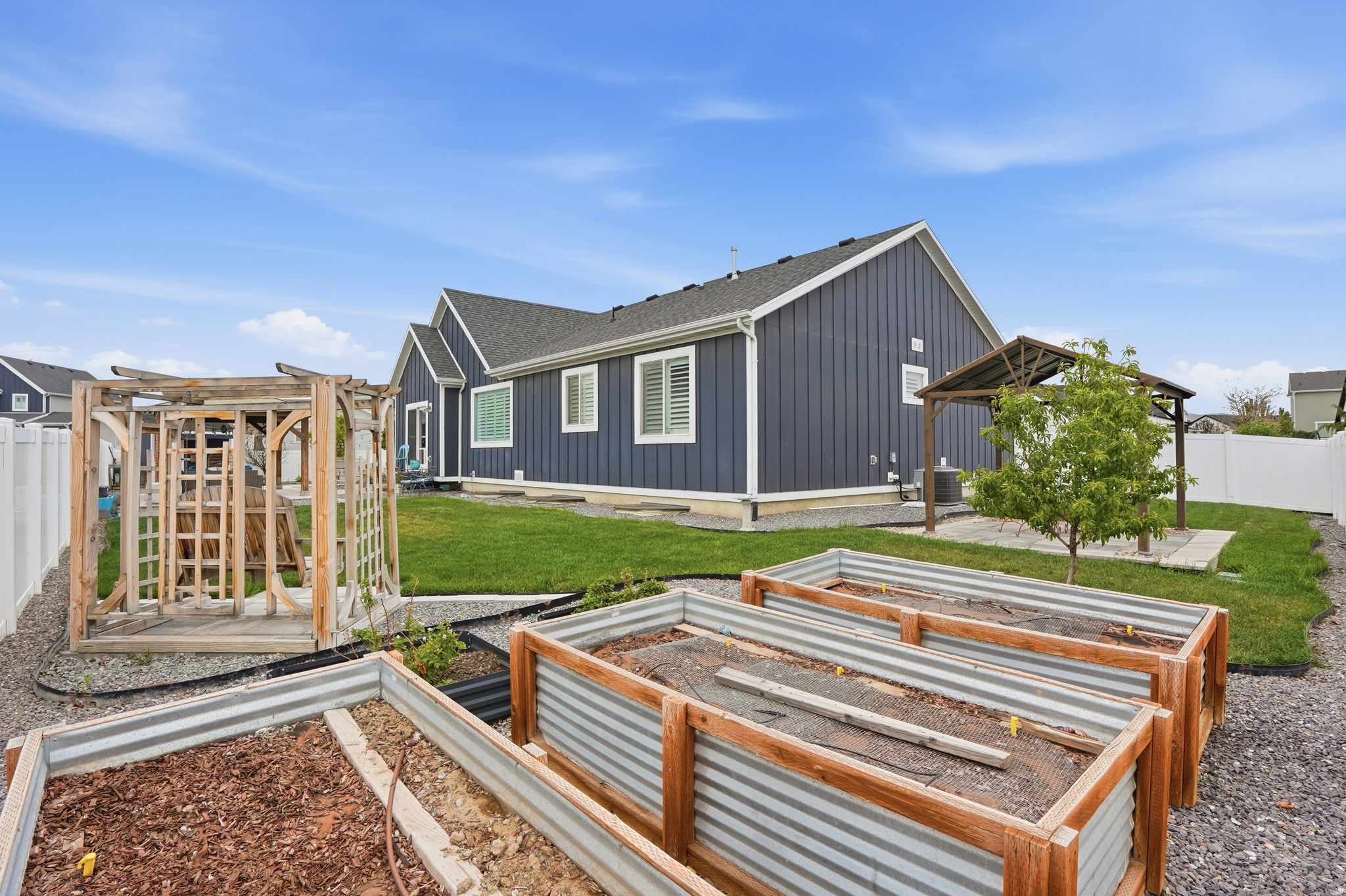 LEGACY FARMS - Residential