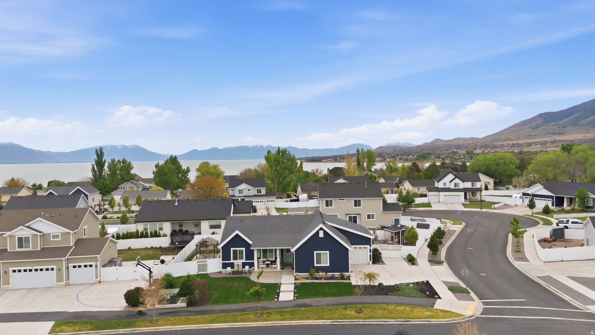 LEGACY FARMS - Residential