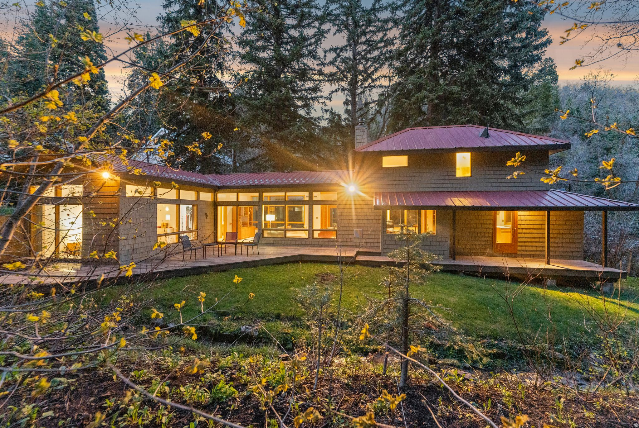 THE GROVES - Residential