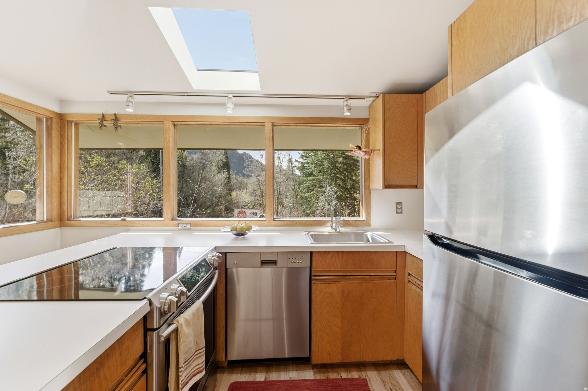 THE GROVES - Residential