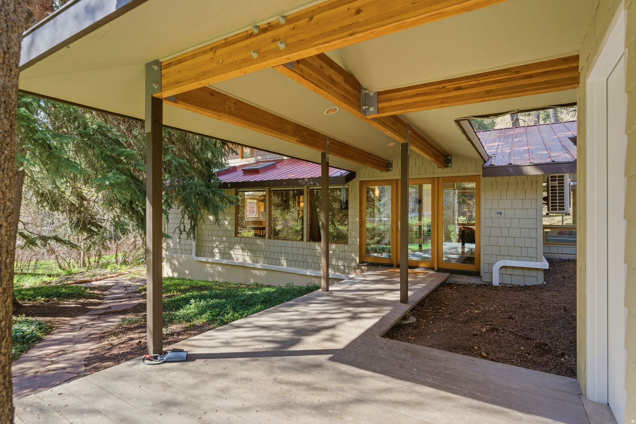 THE GROVES - Residential