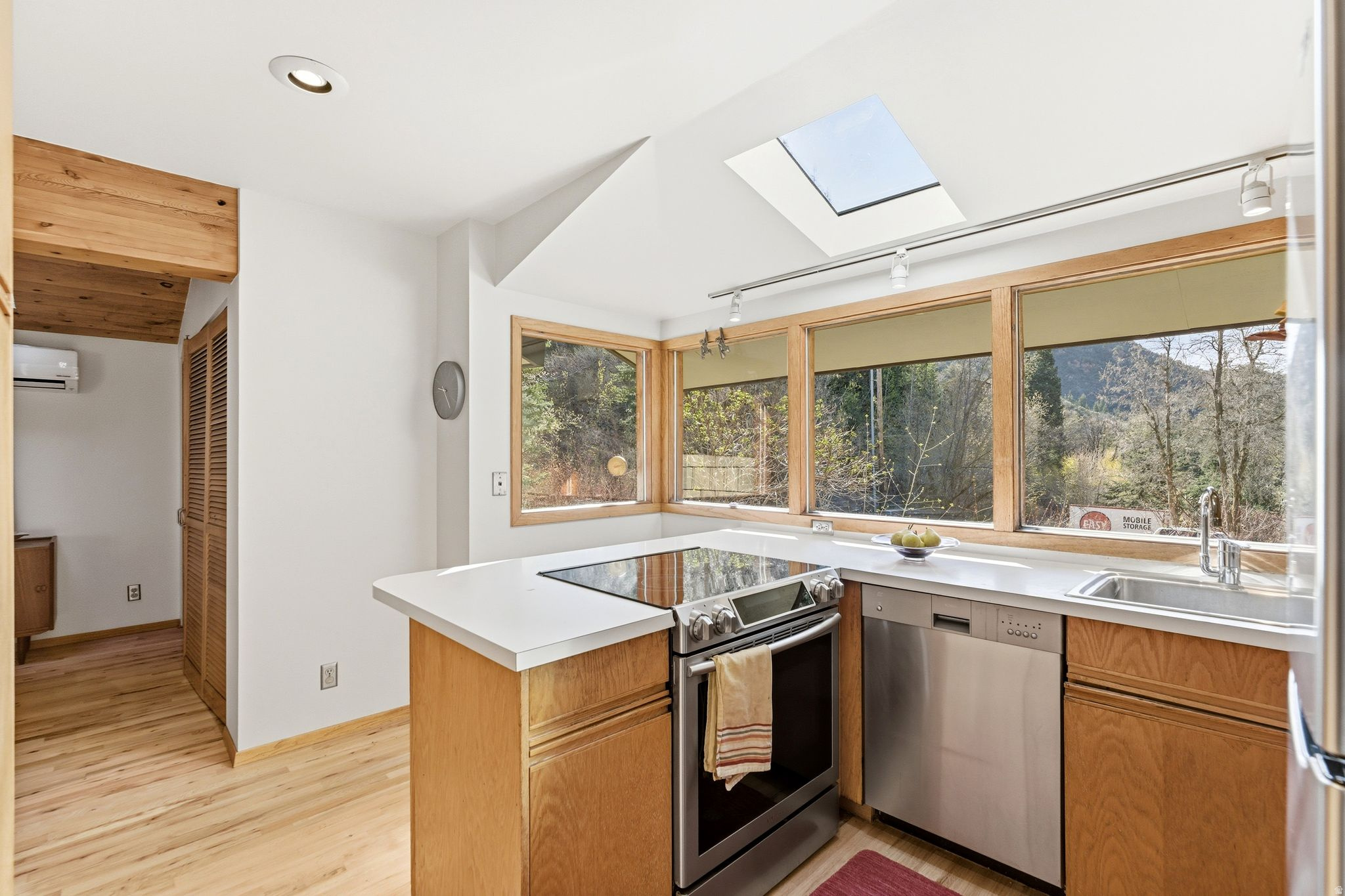 THE GROVES - Residential