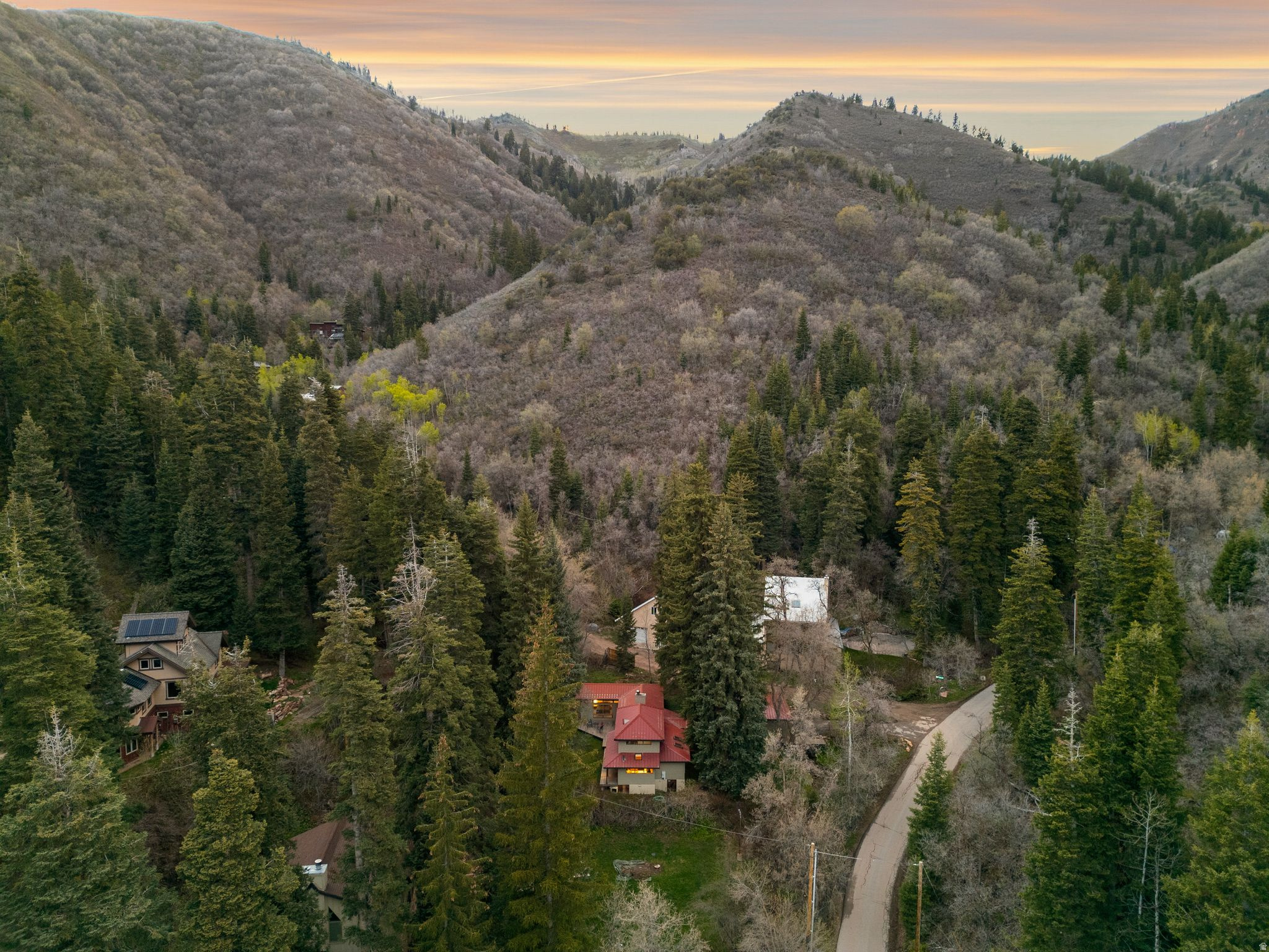THE GROVES - Residential