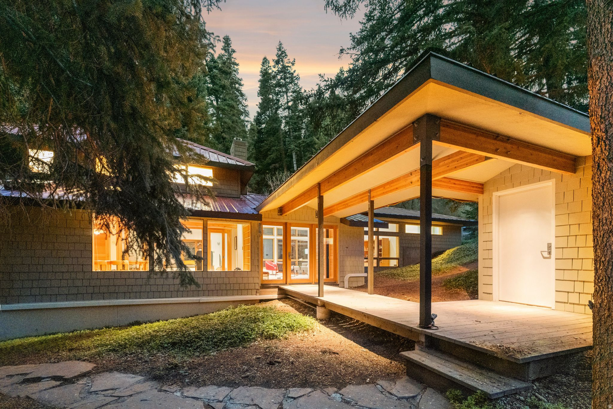 THE GROVES - Residential