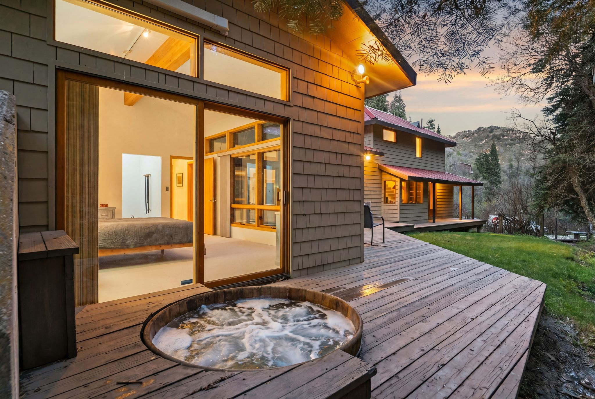 THE GROVES - Residential