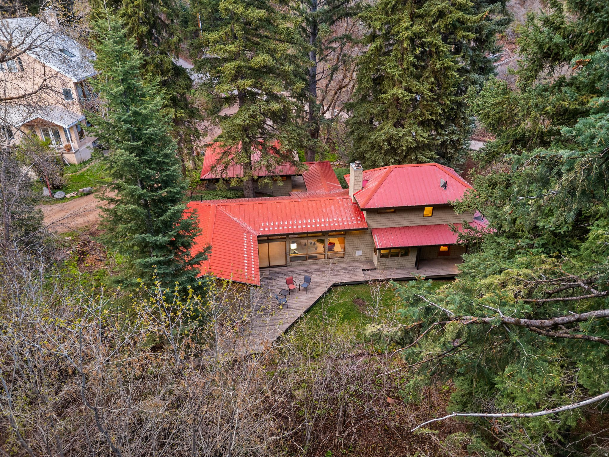 THE GROVES - Residential