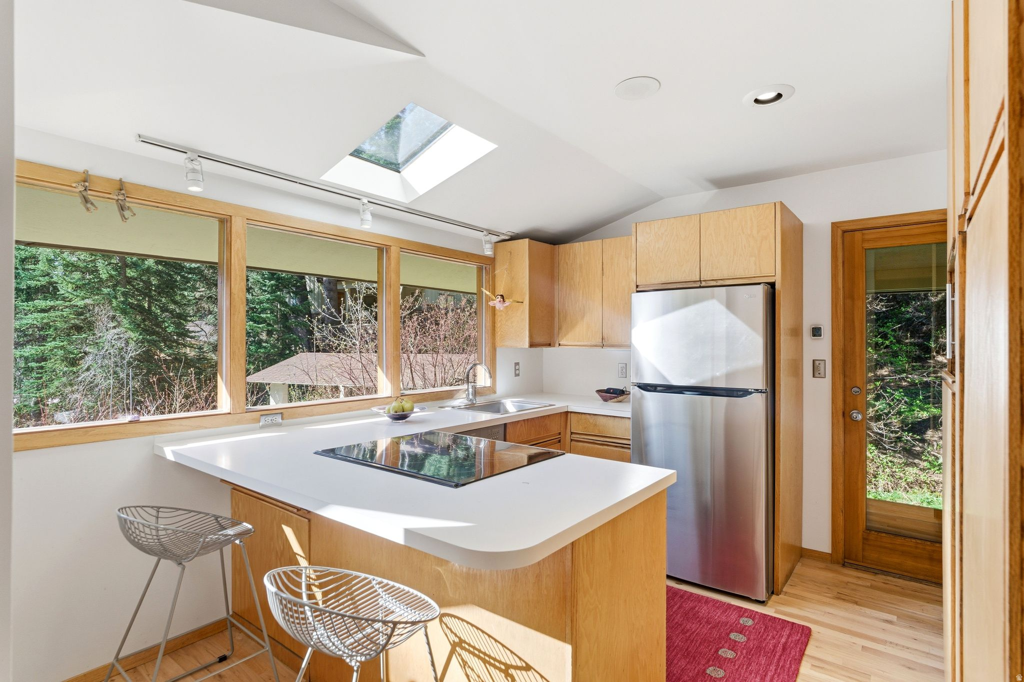 THE GROVES - Residential