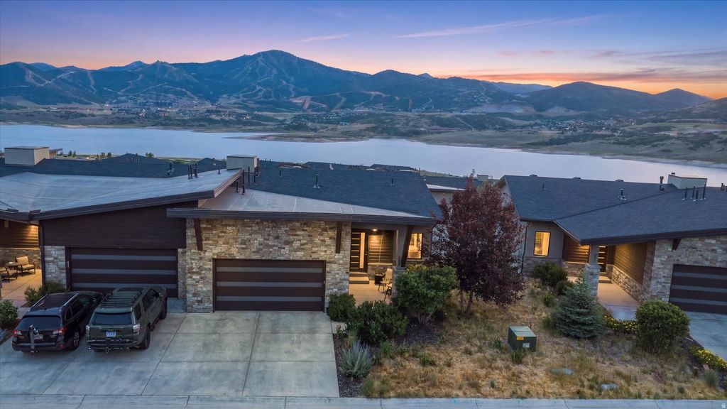 Photo of 11463 N PERSPECTIVE DR, Hideout, UT 84036 (MLS # 2171947)