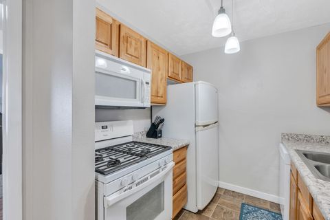 Tiny photo for 405 E CREEKSIDE CIR #C, Murray, UT 84107 (MLS # 2144023)