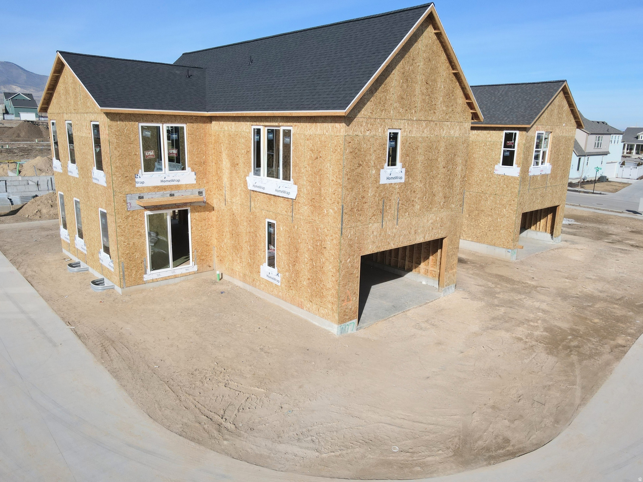 DAYBREAK - Residential