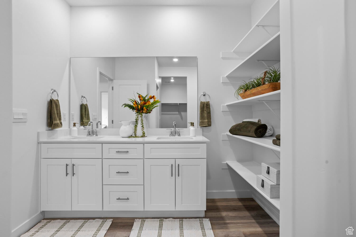 STANDING ROCK WEST AT LONG VALLEY - Residential