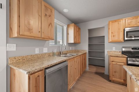Tiny photo for 1510 S WINDSONG DR, Santaquin, UT 84655 (MLS # 2111948)