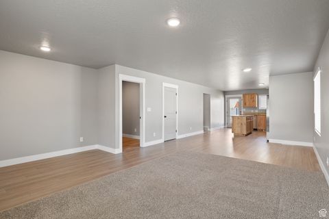 Tiny photo for 1510 S WINDSONG DR, Santaquin, UT 84655 (MLS # 2111948)