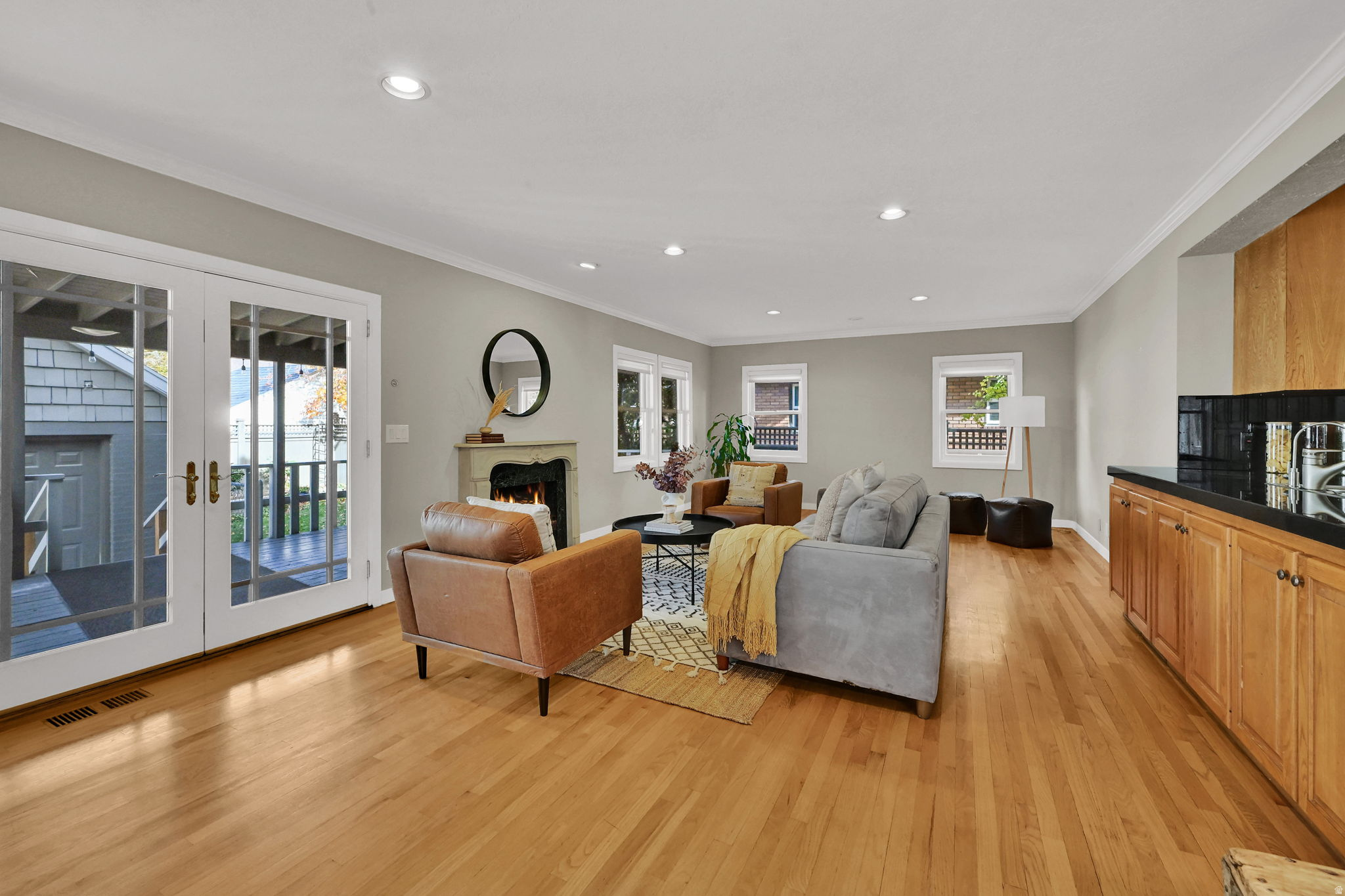 YALECREST - Residential