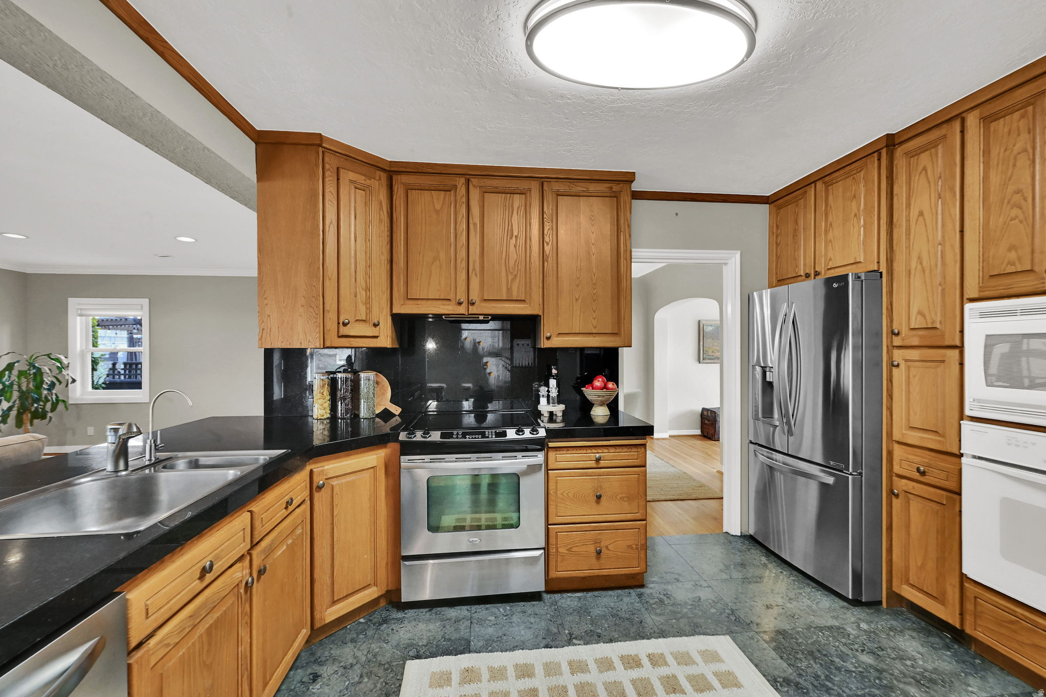 YALECREST - Residential