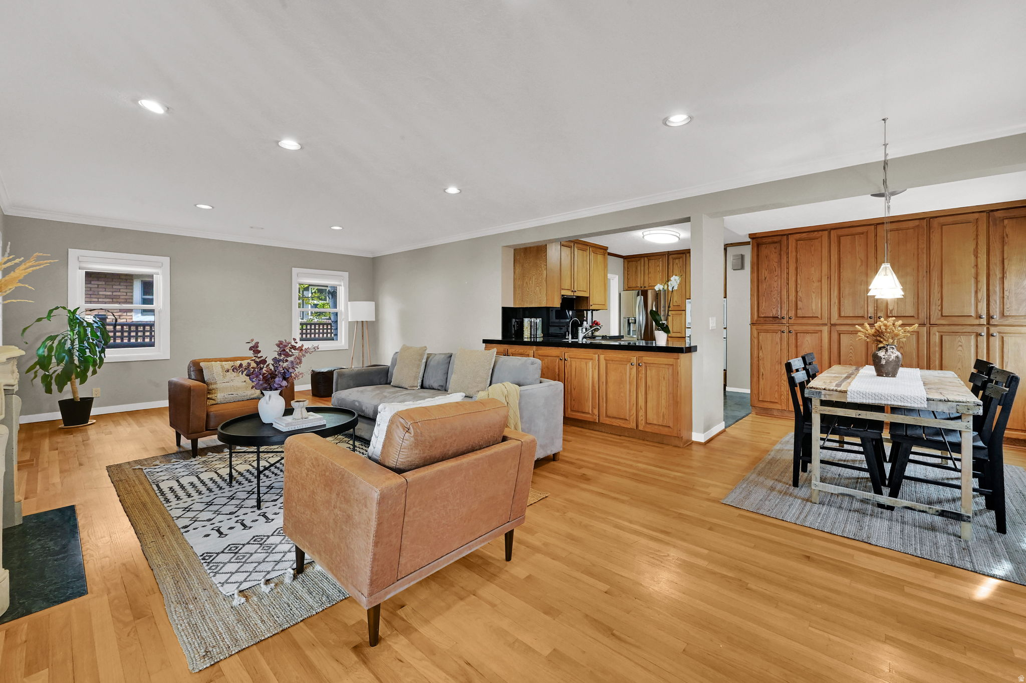 YALECREST - Residential