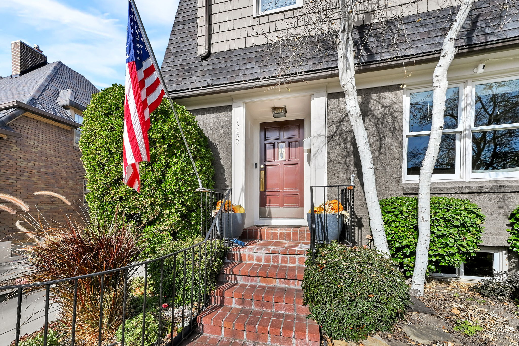 YALECREST - Residential