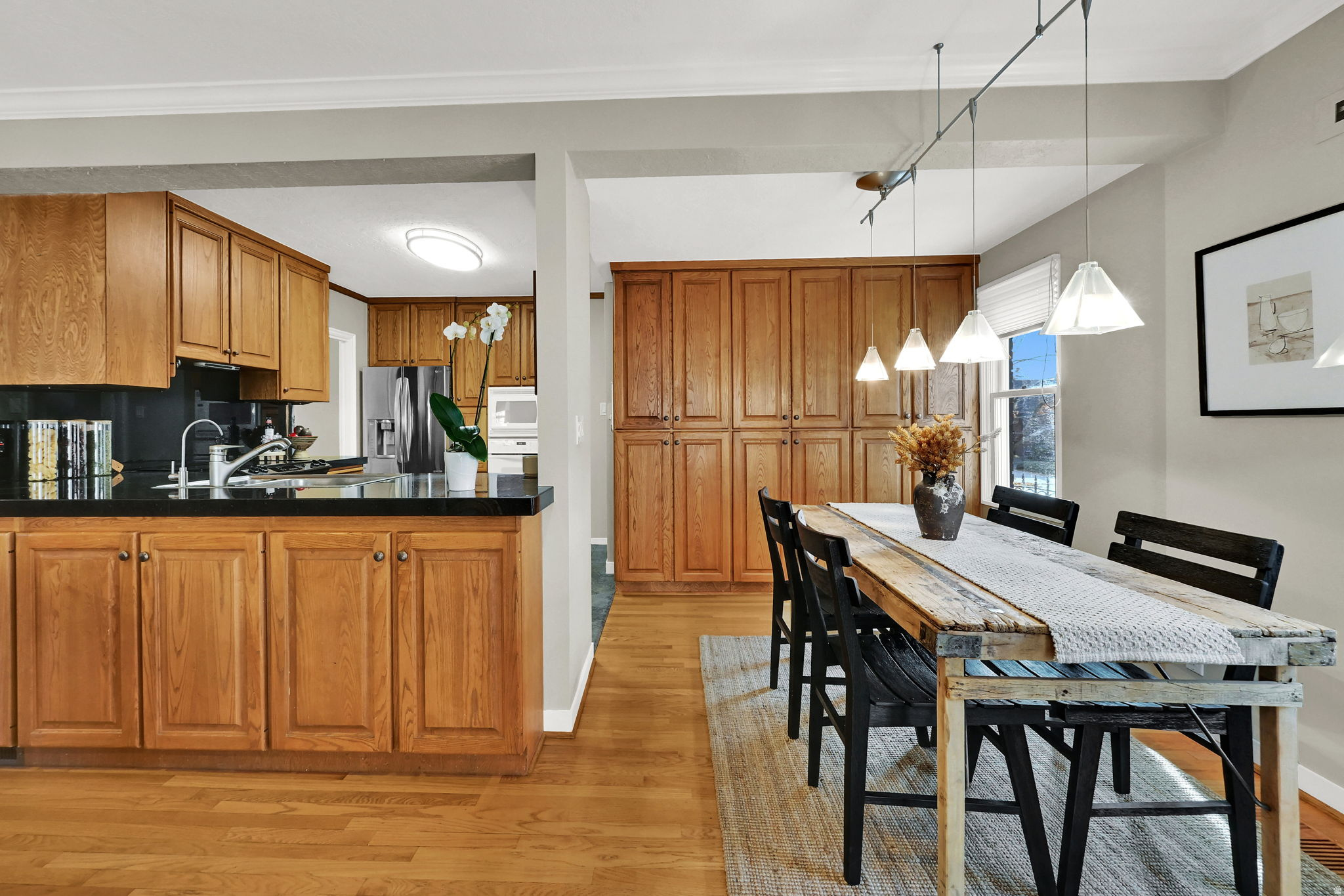 YALECREST - Residential