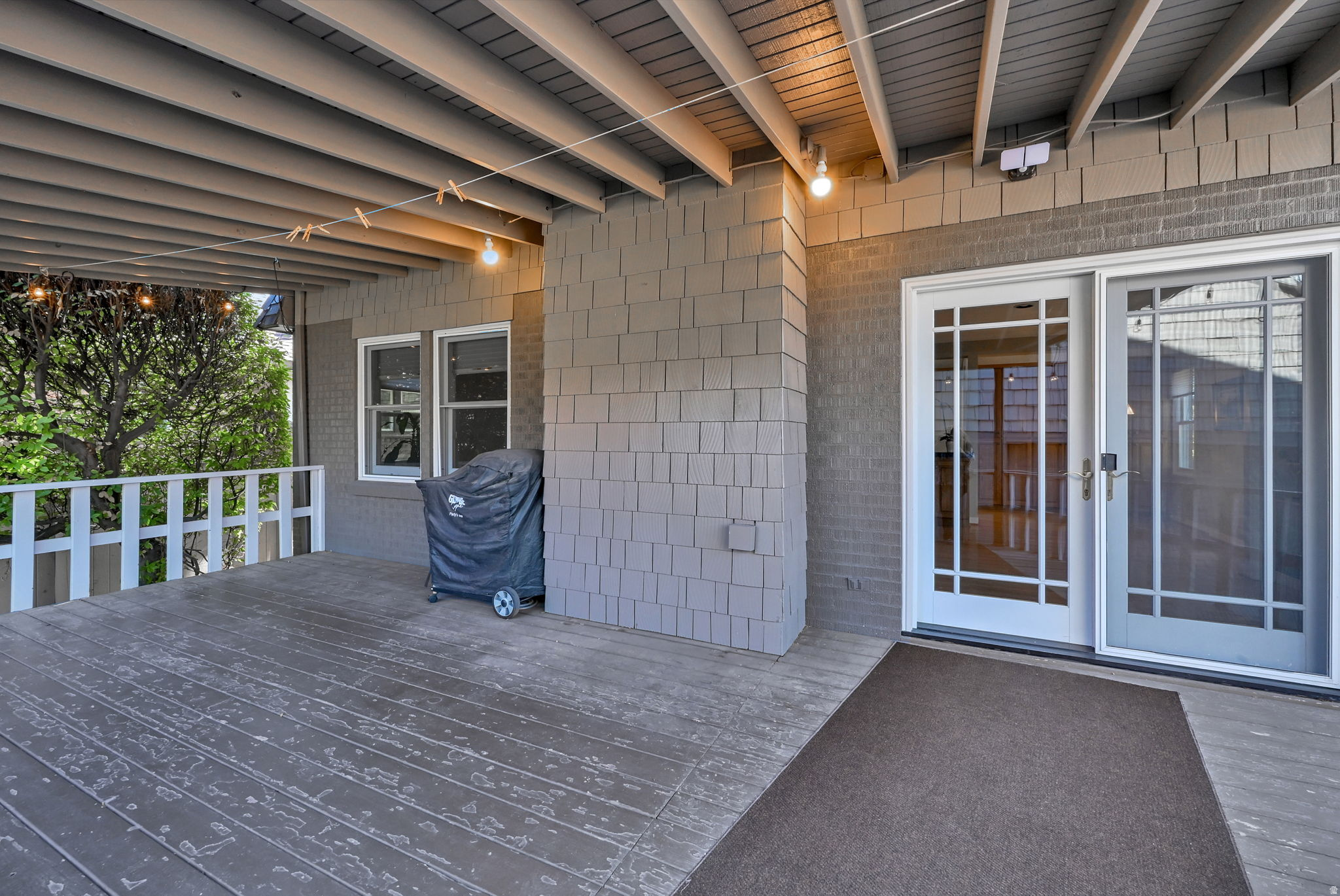 YALECREST - Residential