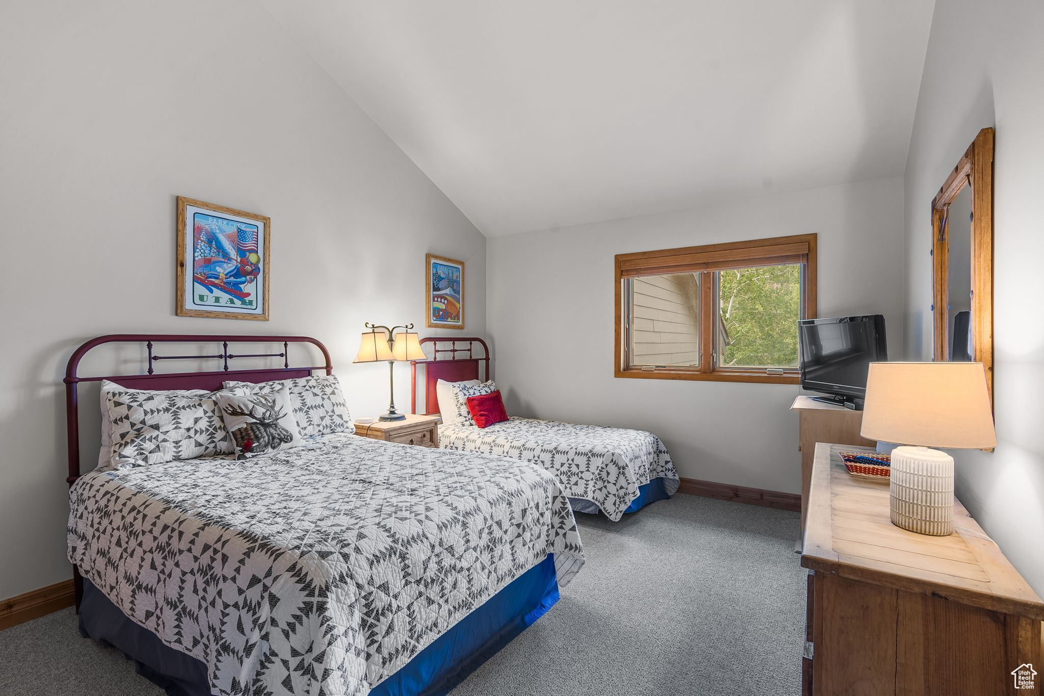 FAWNGROVE CONDOMINIUM - Residential