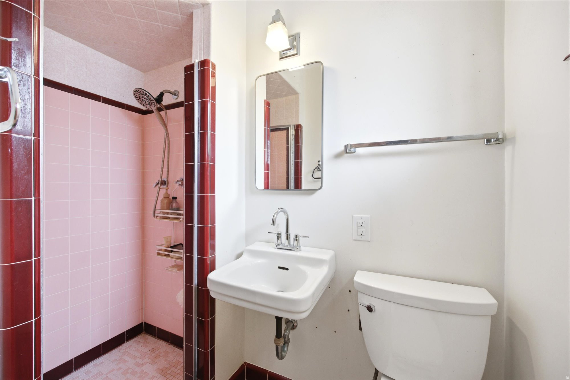 OAK HILLS - Residential