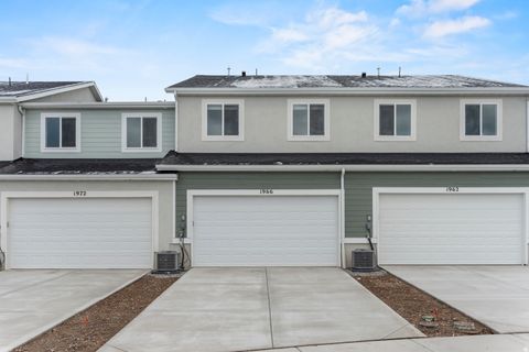 Photo of 1731 N COPPER DR #1285, Tooele, UT 84074 (MLS # 2124726)