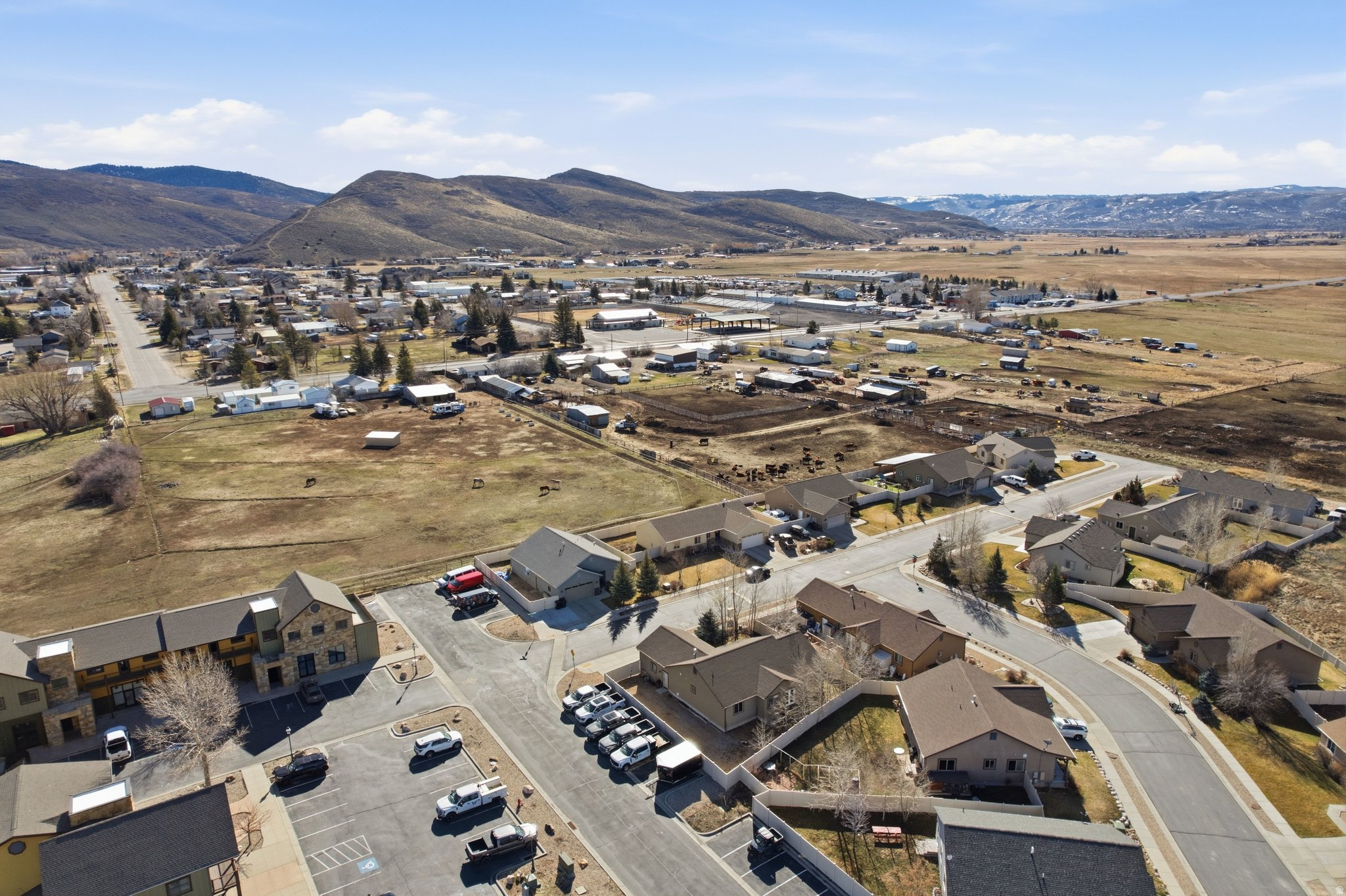 VILLAGEG AT KAMAS COMMONS - Residential